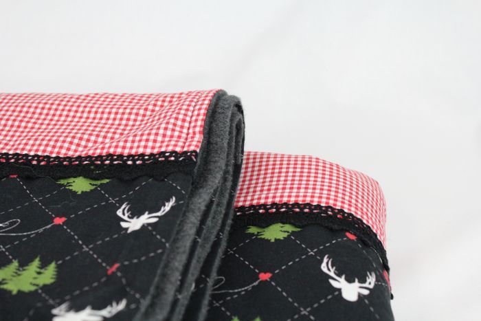 eine zusammengelegte Decke